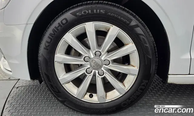Audi A3 2015 1.6 АКПП, миниатюра 5