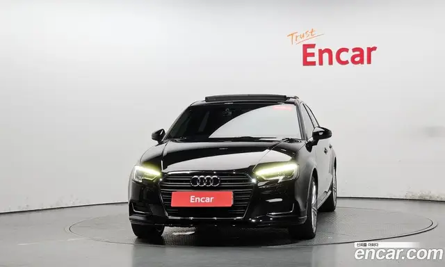 Audi A3 2018 2.0 АКПП, миниатюра 2