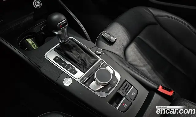 Audi A3 2018 2.0 АКПП, миниатюра 11