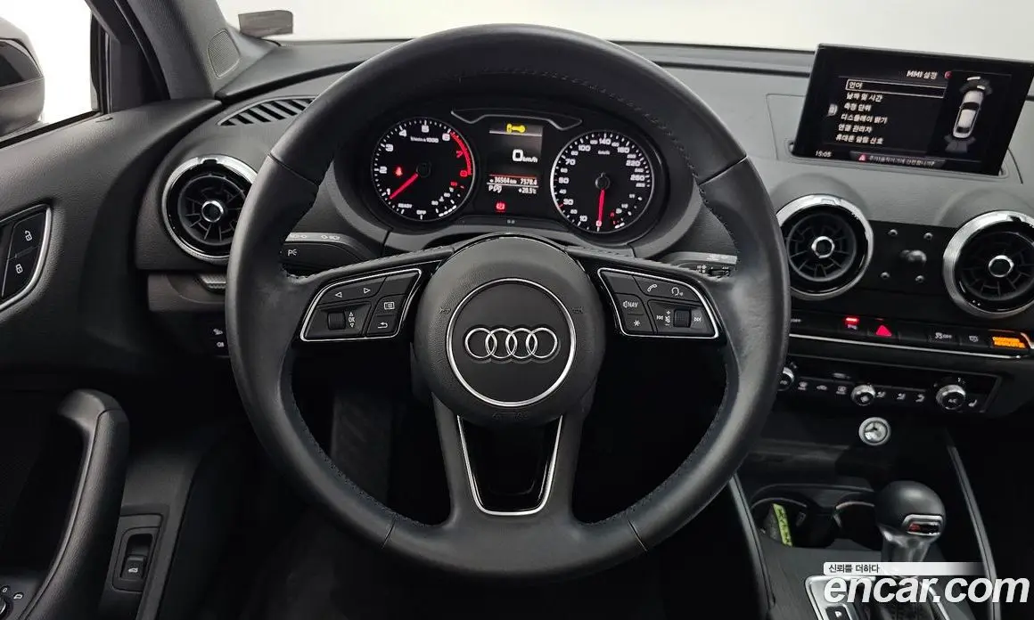 Audi A3 2018 2.0 АКПП, фото 18