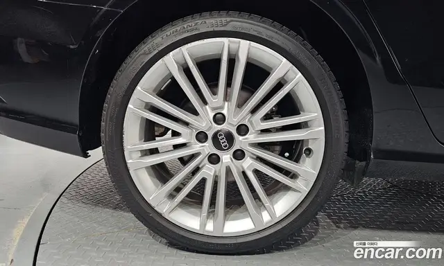 Audi A3 2018 2.0 АКПП, миниатюра 6