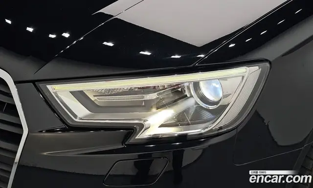 Audi A3 2018 2.0 АКПП, миниатюра 7