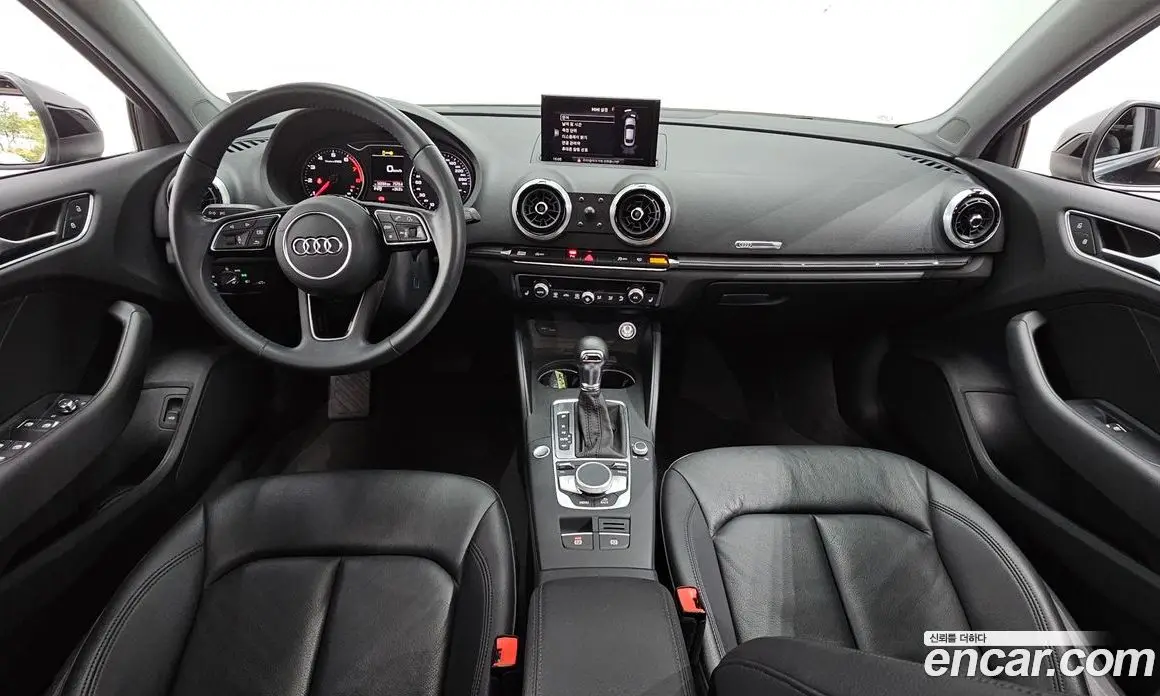 Audi A3 2018 2.0 АКПП, фото 9