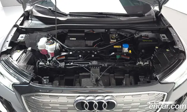Audi Q4 e-tron 2025 0.2 АКПП, миниатюра 5