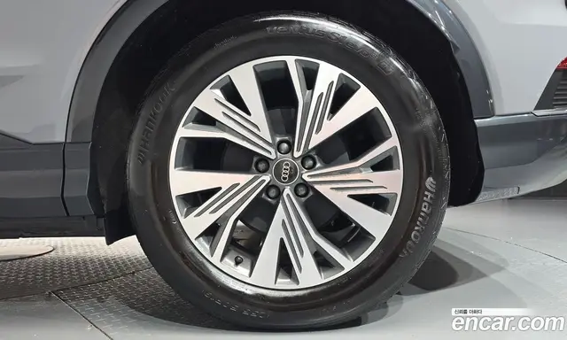 Audi Q4 e-tron 2025 0.2 АКПП, миниатюра 6
