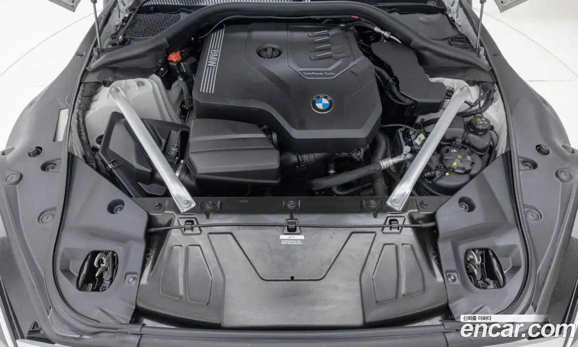 BMW Z4 2025 2.0 АКПП, фото 9