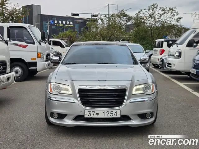 Chrysler 300C, 2012, 235 816 км