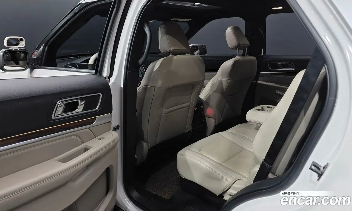 Ford Explorer 2019 2.3 АКПП, фото 15