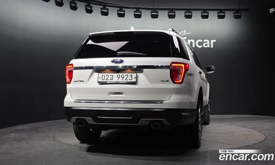 Ford Explorer 2019 2.3 АКПП, фото 3