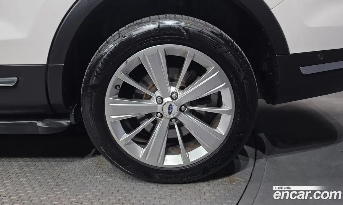 Ford Explorer 2019 2.3 АКПП, фото 6