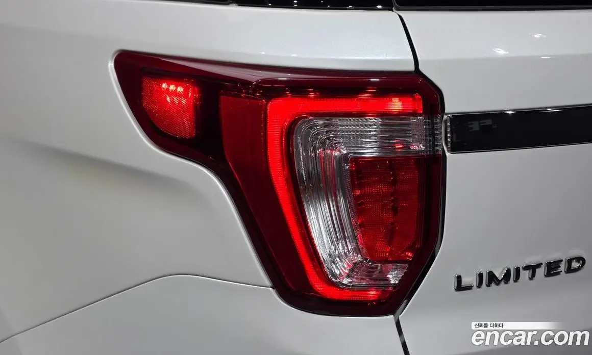 Ford Explorer 2019 2.3 АКПП, фото 8