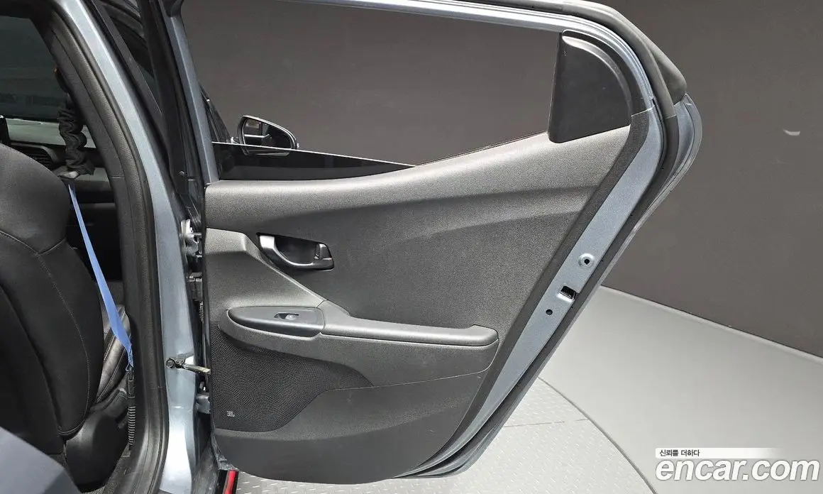 Hyundai Veloster 2019 2.0 МКПП, фото 15