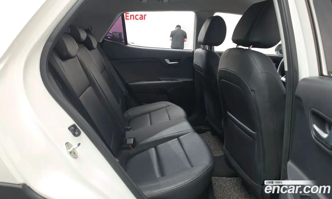 Kia Stonic 2018 1.4 АКПП, фото 17