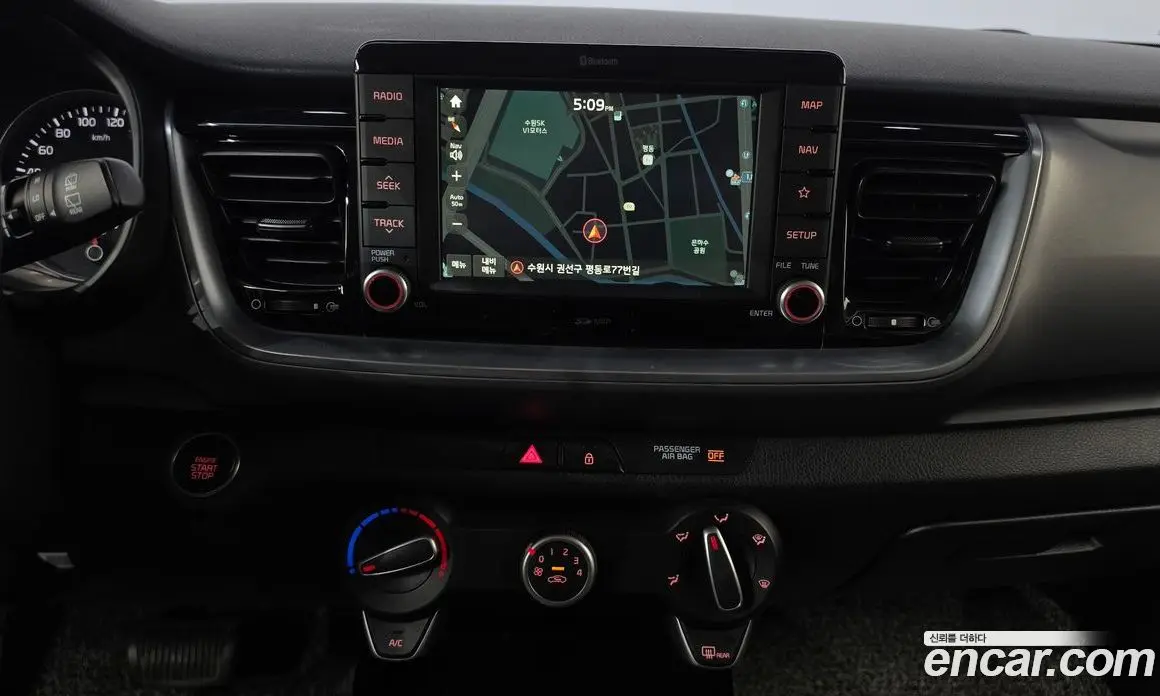 Kia Stonic 2018 1.4 АКПП, фото 18