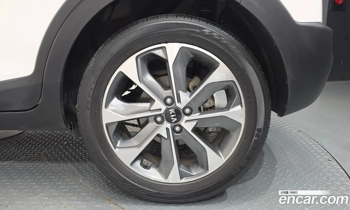 Kia Stonic 2018 1.4 АКПП, фото 7