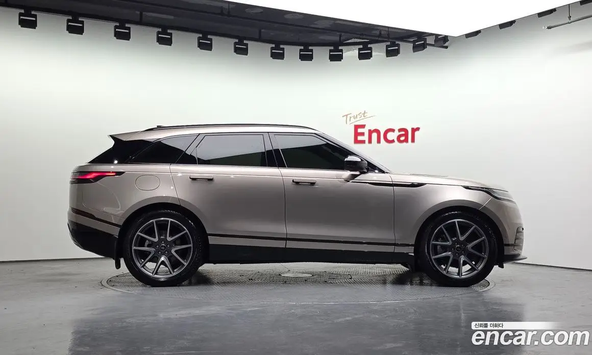 Land Rover Range Rover Velar 2026 3.0 АКПП, фото 5