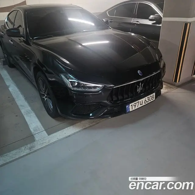 Maserati Ghibli, 2018, 248 282 км