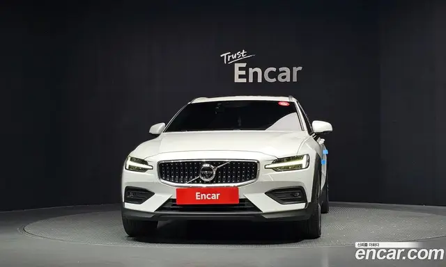 Volvo V60 2021 2.0 АКПП, миниатюра 3 Volvo V60 2021 2.0 АКПП, миниатюра 3
