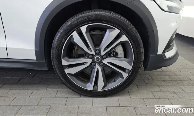 Volvo V60 2021 2.0 АКПП, миниатюра 7 Volvo V60 2021 2.0 АКПП, миниатюра 7