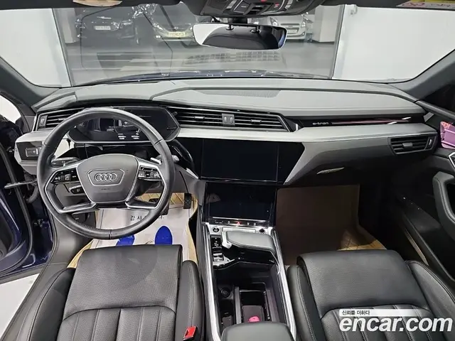 Audi e-tron 2021 1.0 АКПП, миниатюра 7 Audi e-tron 2021 1.0 АКПП, миниатюра 7