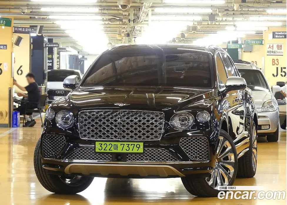Bentley Bentayga 2026 4.0 АКПП, фото 3