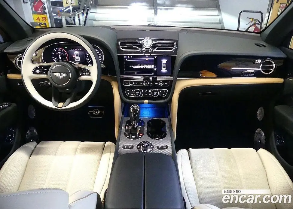 Bentley Bentayga 2026 4.0 АКПП, фото 7