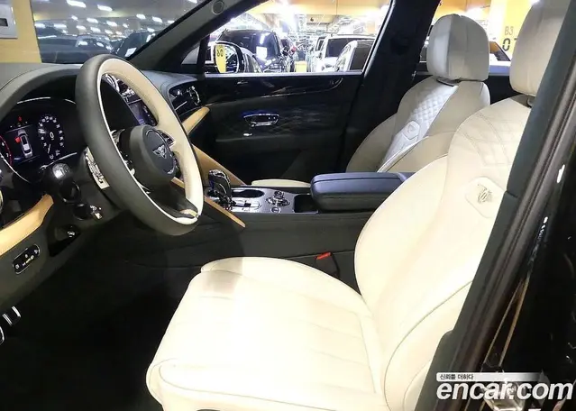 Bentley Bentayga 2026 4.0 АКПП, миниатюра 10