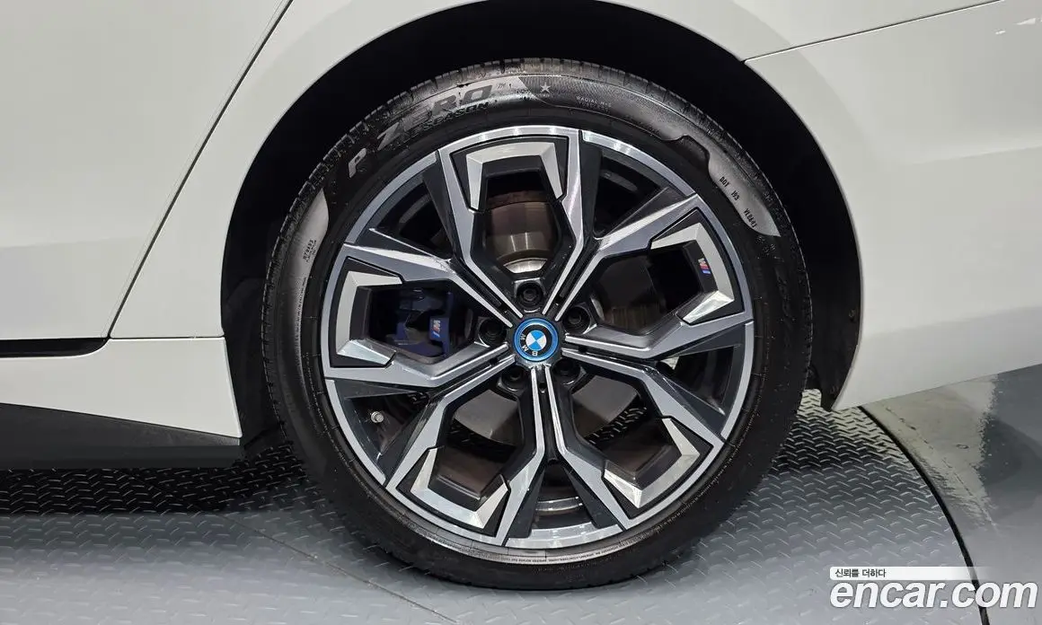 BMW i4 2024 0.2 АКПП, фото 6