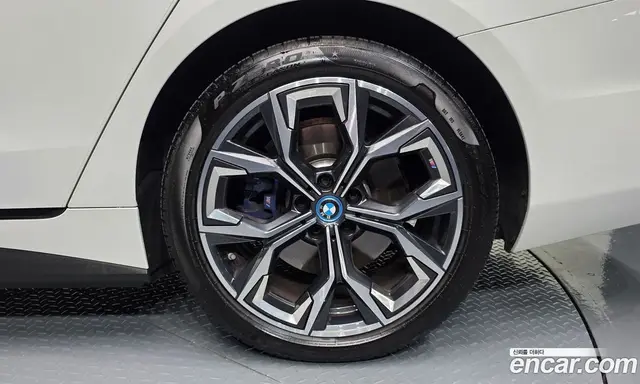 BMW i4 2024 0.2 АКПП, миниатюра 6