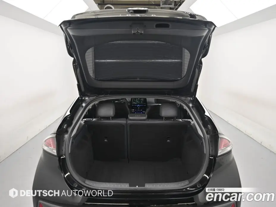 Hyundai Ioniq 2019 1.6 АКПП, фото 20