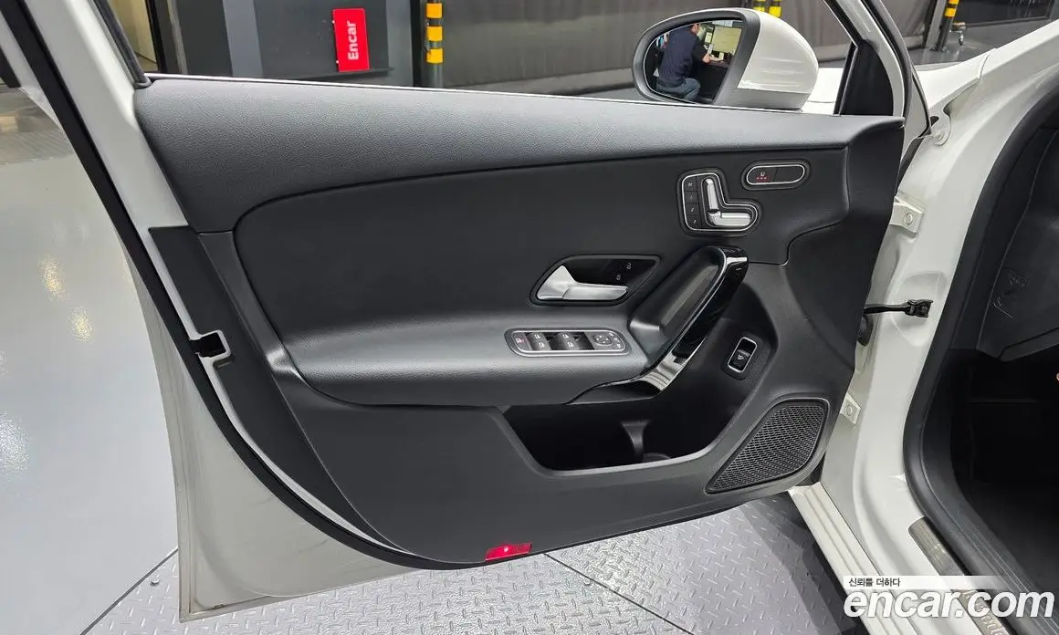 Mercedes-Benz A-Class 2020 2.0 АКПП, фото 13