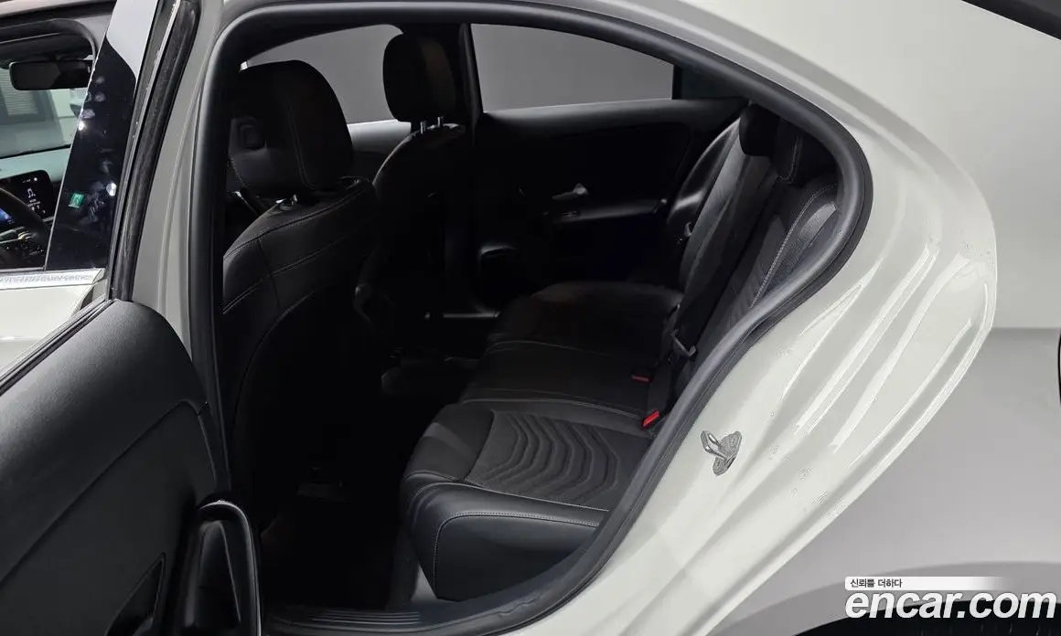 Mercedes-Benz A-Class 2020 2.0 АКПП, фото 15