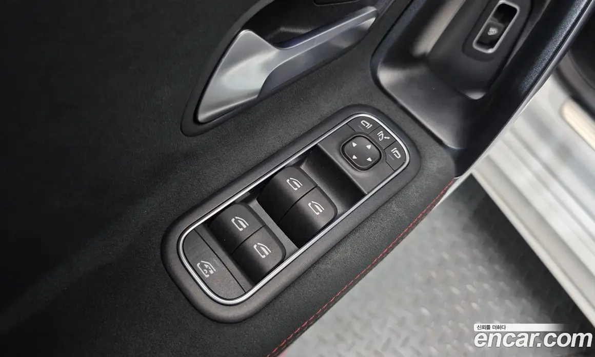 Mercedes-Benz CLA-Class 2024 2.0 АКПП, фото 13