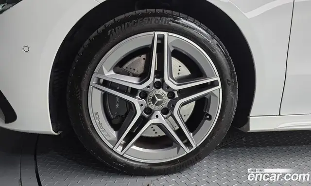 Mercedes-Benz CLA-Class 2024 2.0 АКПП, миниатюра 5