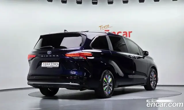 Toyota Sienna, 2021, 128 675 км