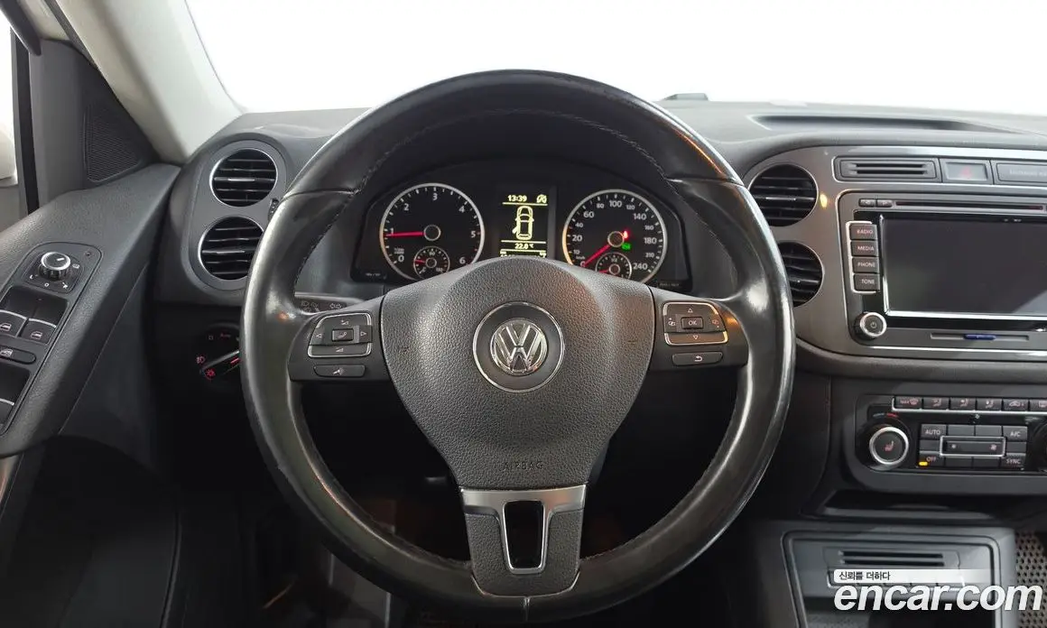 Volkswagen Tiguan 2013 2.0 АКПП, фото 13