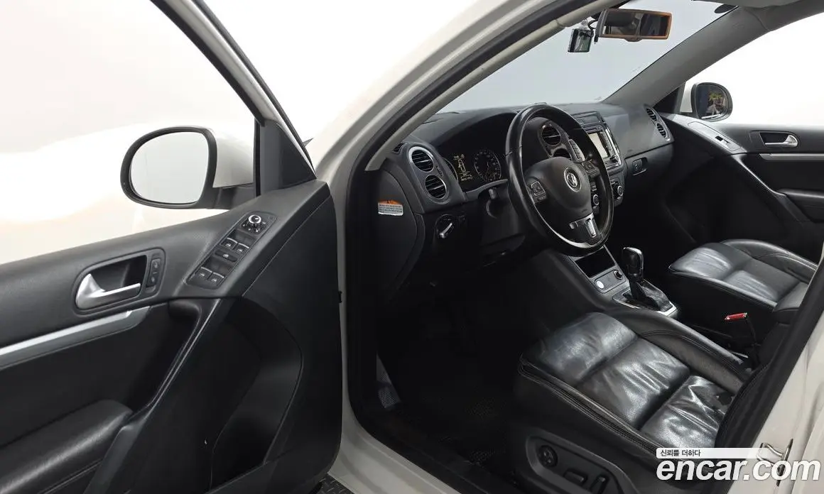 Volkswagen Tiguan 2013 2.0 АКПП, фото 10