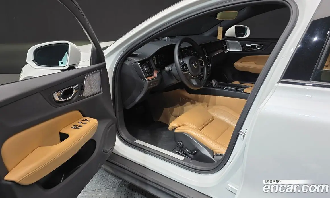 Volvo V60 2021 2.0 АКПП, фото 13