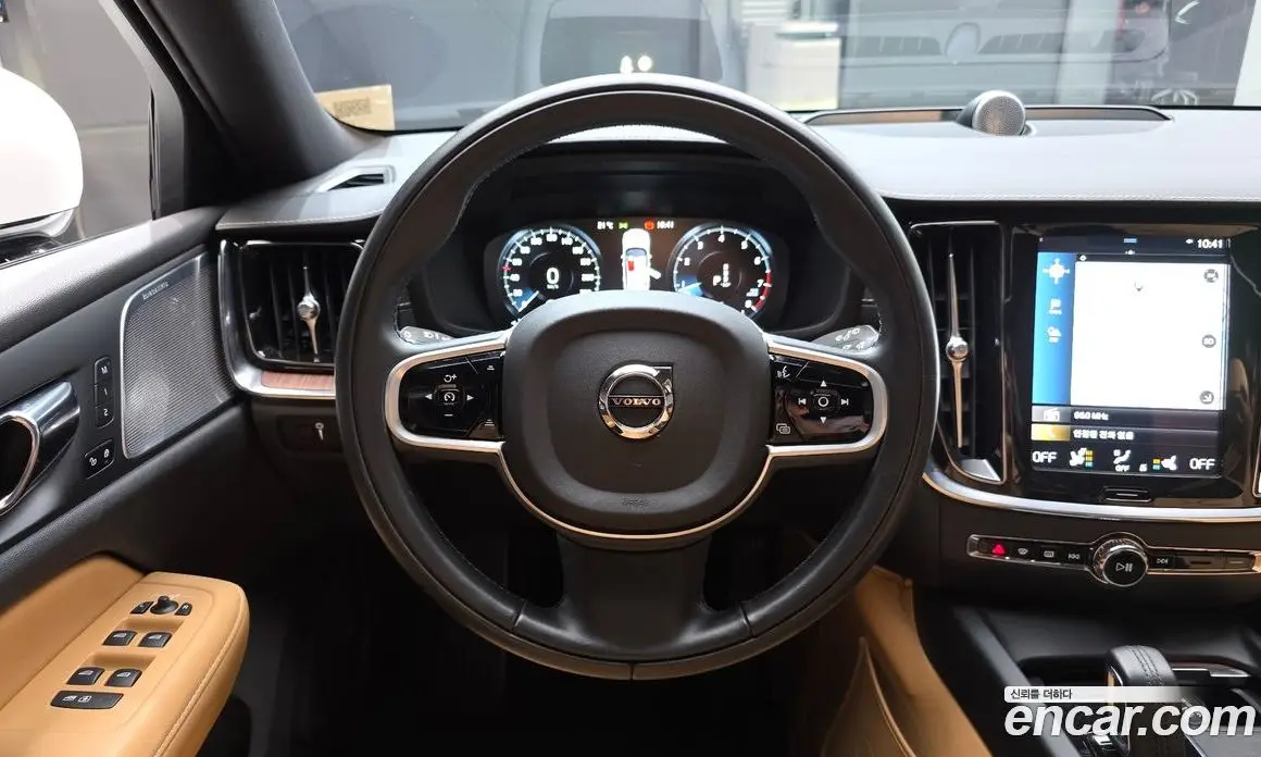 Volvo V60 2021 2.0 АКПП, фото 18