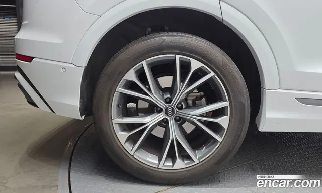 Audi Q8 2021 3.0 АКПП, миниатюра 5
