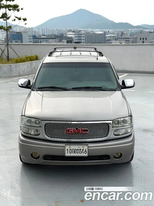 GMC Yukon 2002 6.0 АКПП, миниатюра 3