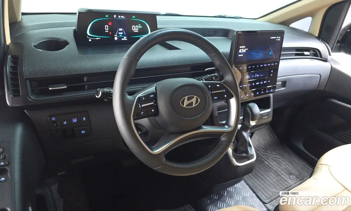 Hyundai Staria 2024 1.6 АКПП, фото 17