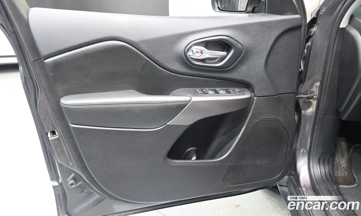 Jeep Cherokee 2018 2.4 АКПП, фото 13