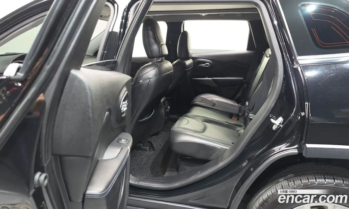 Jeep Cherokee 2019 2.4 АКПП, фото 15