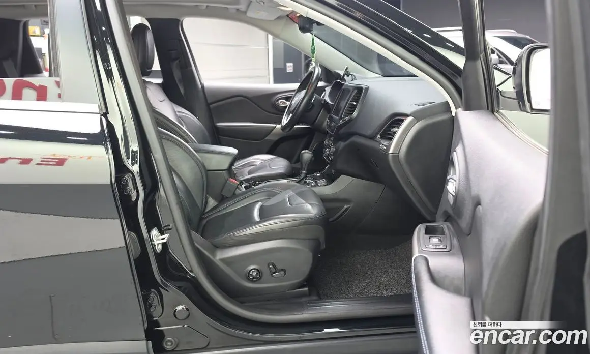 Jeep Cherokee 2019 2.4 АКПП, фото 16