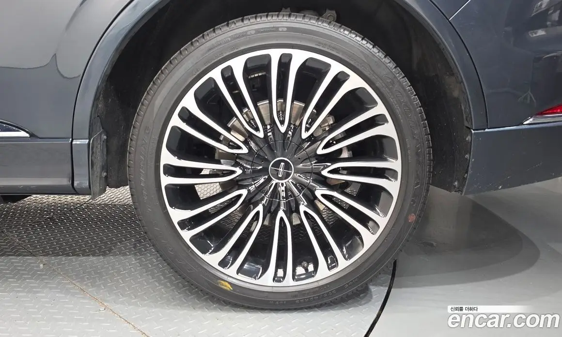 Lincoln Aviator 2022 3.0 АКПП, фото 7 Lincoln Aviator 2022 3.0 АКПП, фото 7