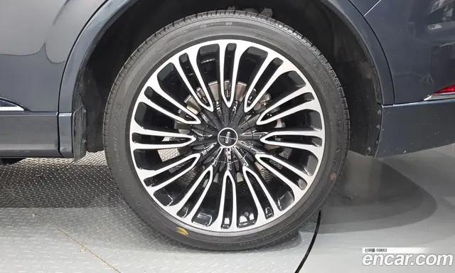 Lincoln Aviator 2022 3.0 АКПП, миниатюра 7 Lincoln Aviator 2022 3.0 АКПП, миниатюра 7