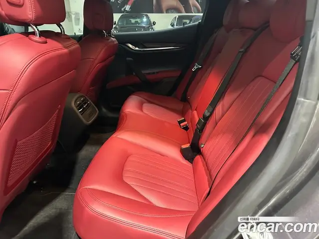 Maserati Ghibli 2023 2.0 АКПП, миниатюра 11