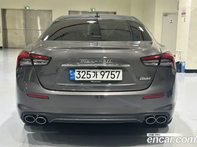 Maserati Ghibli 2023 2.0 АКПП, миниатюра 4