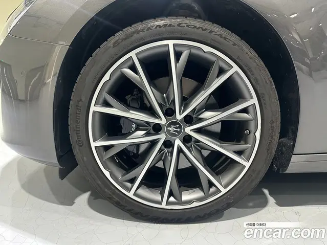 Maserati Ghibli 2023 2.0 АКПП, миниатюра 5